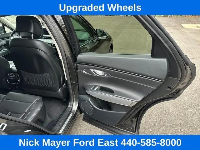 2025 Genesis GV70 2.5T AWD