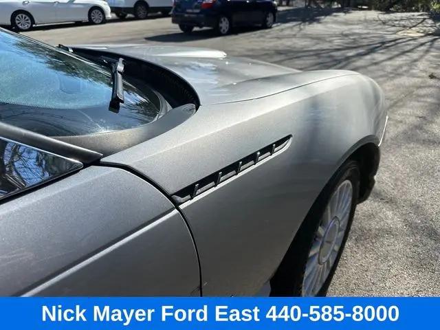 2004 Ford Thunderbird Premium