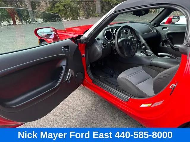 2008 Pontiac Solstice Base
