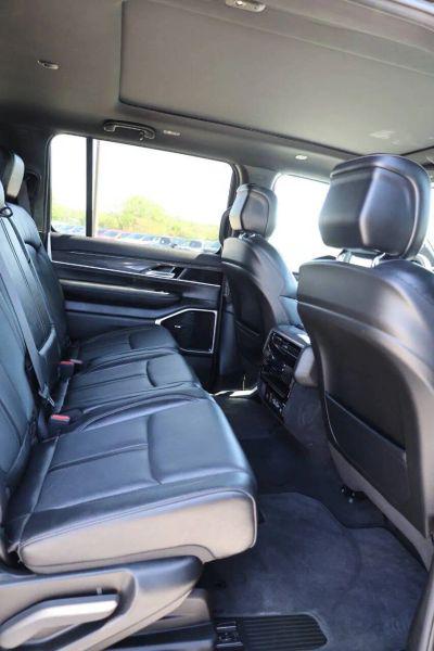 2022 Jeep Wagoneer Series III 4x4