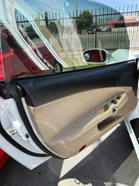 2005 Chevrolet Corvette Base