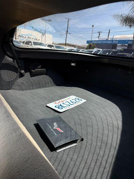 2005 Chevrolet Corvette Base