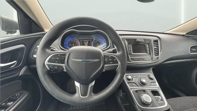 2015 Chrysler 200 LX