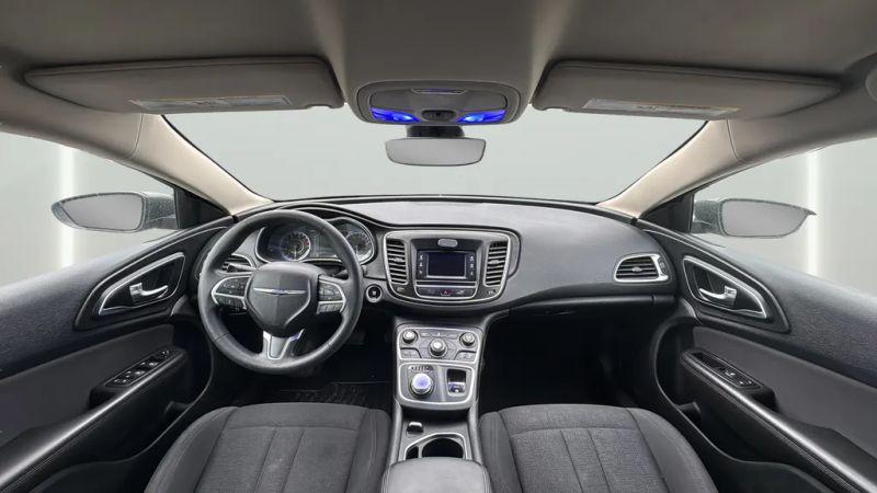 2015 Chrysler 200 LX