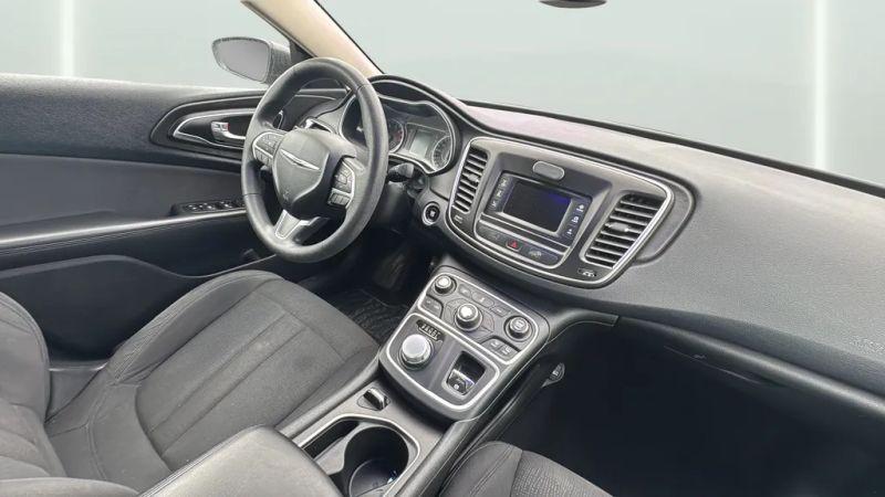 2015 Chrysler 200 LX