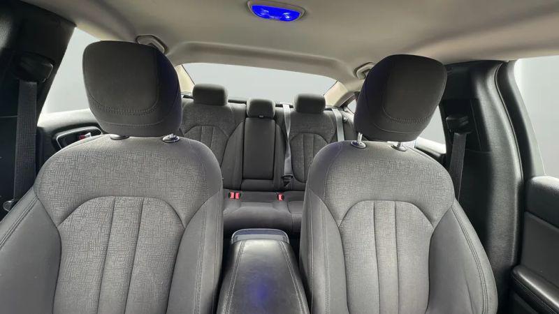 2015 Chrysler 200 LX