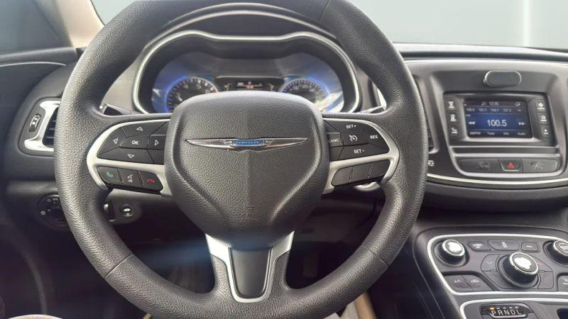 2015 Chrysler 200 LX