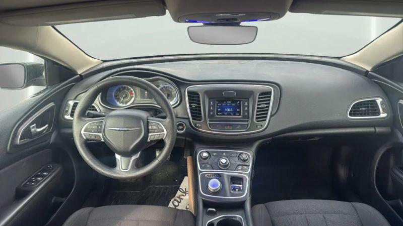 2015 Chrysler 200 LX