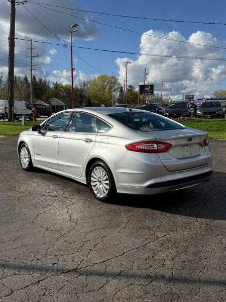 2014 Ford Fusion Hybrid SE