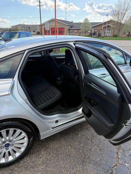 2014 Ford Fusion Hybrid SE