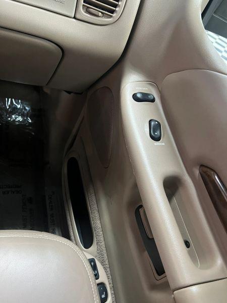 1999 Ford Explorer Base