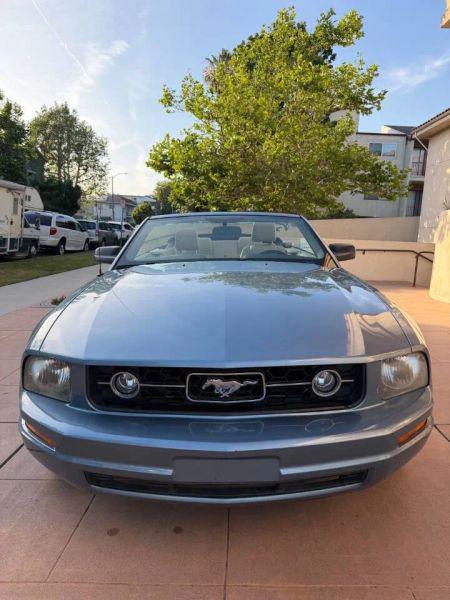 2007 Ford Mustang V6 Deluxe