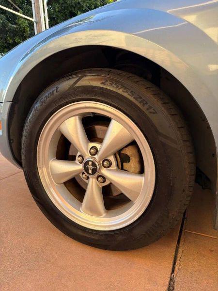2007 Ford Mustang V6 Deluxe