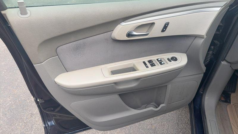 2012 Chevrolet Traverse LS
