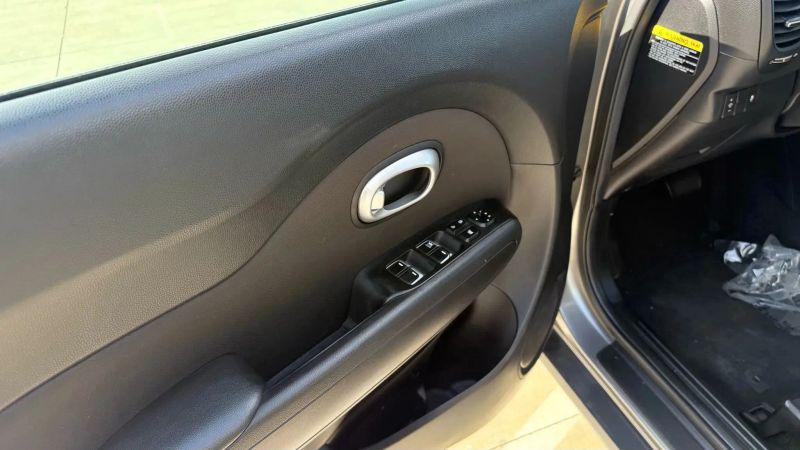 2017 Kia Soul Base