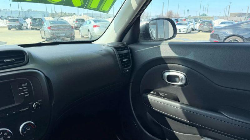 2017 Kia Soul Base