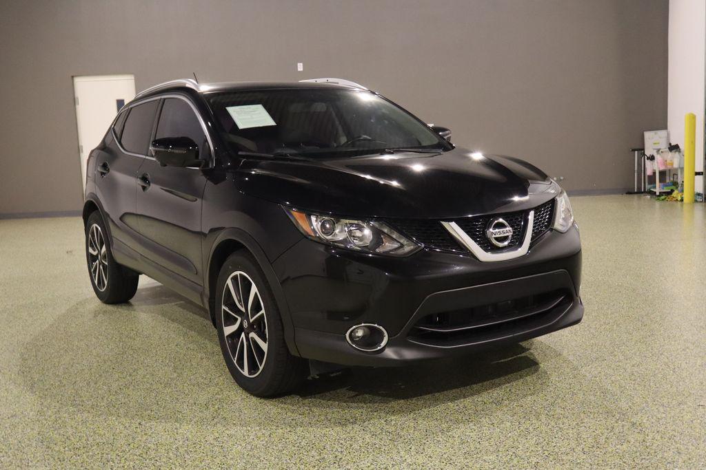 2017 Nissan Rogue Sport SL FWD's photo