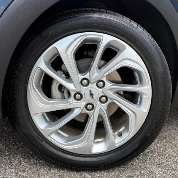 2023 Chevrolet Bolt EUV FWD LT