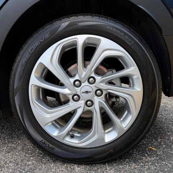 2023 Chevrolet Bolt EUV FWD LT