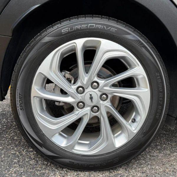 2023 Chevrolet Bolt EUV FWD LT