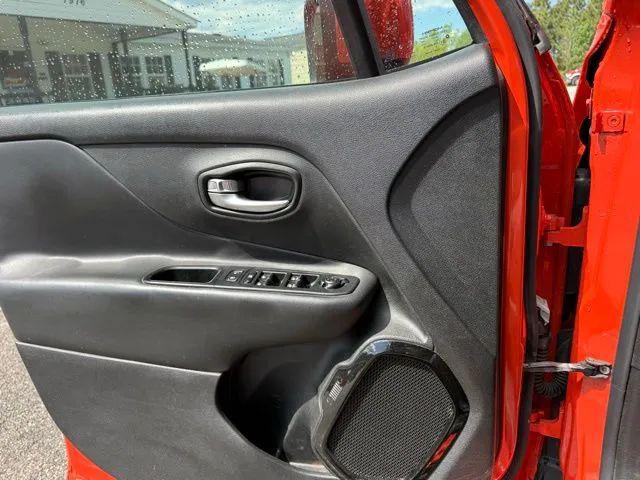2017 Jeep Renegade Altitude 4x4