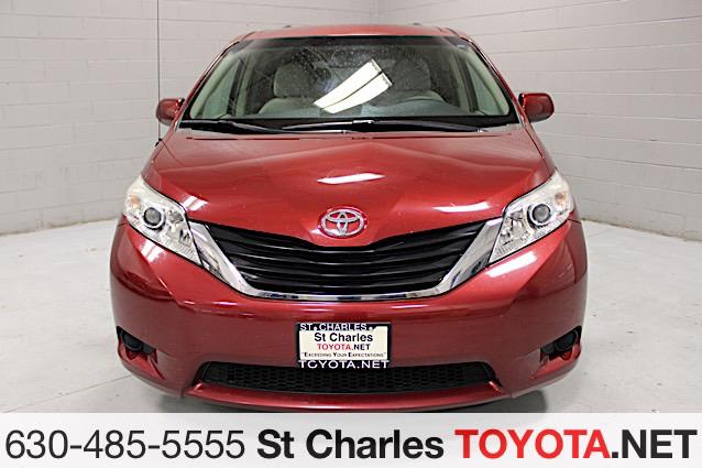 Used 2012 Toyota Sienna LE with VIN 5TDKK3DC0CS276835 for sale in St. Charles, IL