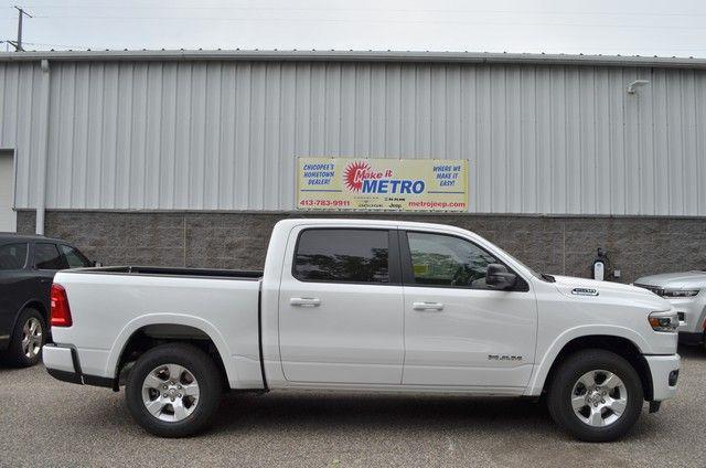 2026 Ram 1500 Express Crew Cab 4x4 57 Box