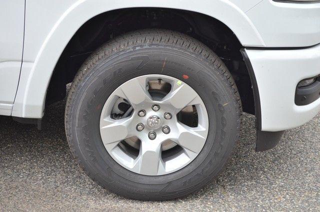 2026 Ram 1500 Express Crew Cab 4x4 57 Box