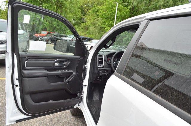2026 Ram 1500 Express Crew Cab 4x4 57 Box