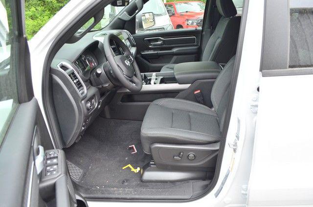 2026 Ram 1500 Express Crew Cab 4x4 57 Box