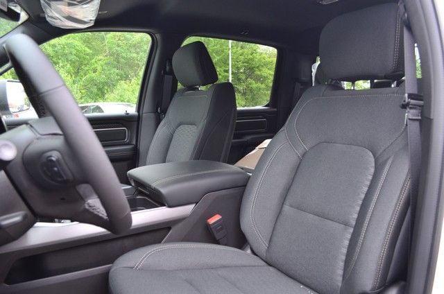 2026 Ram 1500 Express Crew Cab 4x4 57 Box
