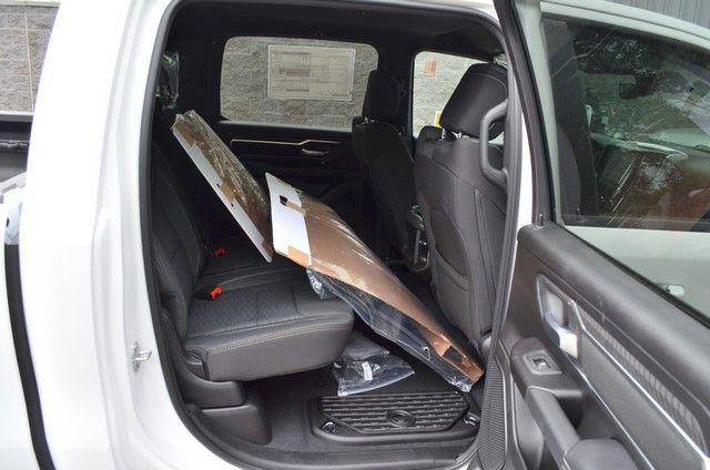 2026 Ram 1500 Express Crew Cab 4x4 57 Box