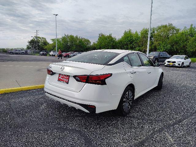 2025 Nissan Altima SV FWD