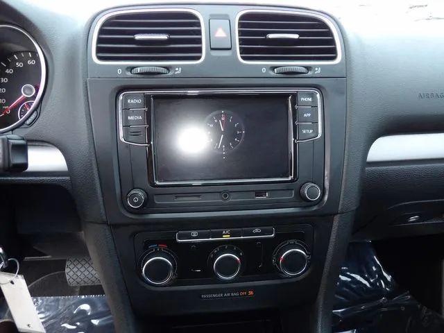 2013 Volkswagen Golf 2.5L 2-Door