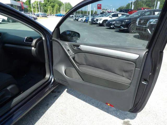 2013 Volkswagen Golf 2.5L 2-Door