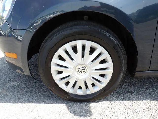 2013 Volkswagen Golf 2.5L 2-Door