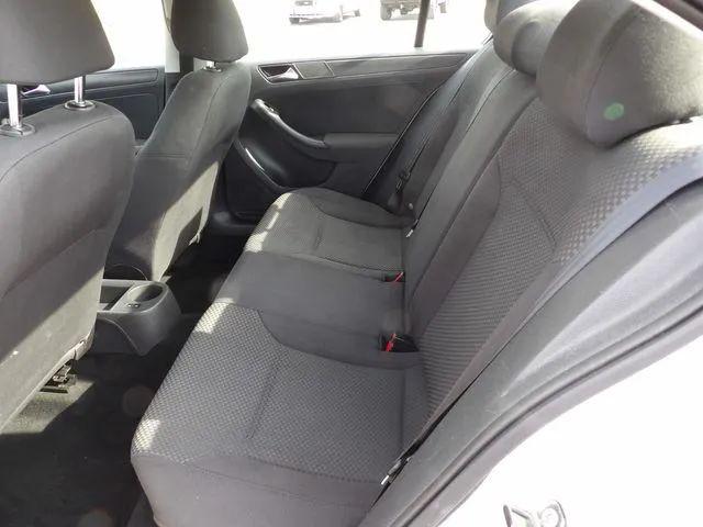 2011 Volkswagen Jetta 2.0L S
