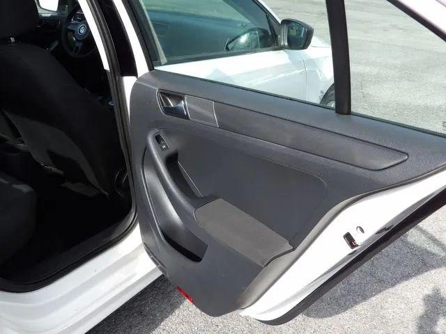 2011 Volkswagen Jetta 2.0L S