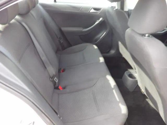 2011 Volkswagen Jetta 2.0L S