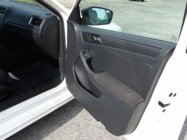 2011 Volkswagen Jetta 2.0L S