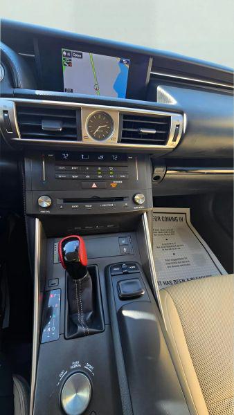 2016 Lexus IS 300 300