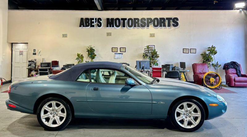 2000 Jaguar XK8 XK8