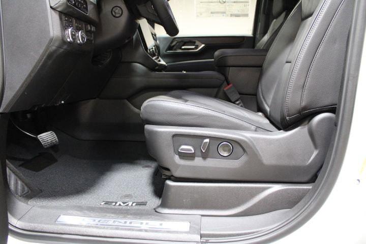 2026 GMC Yukon XL 4WD Denali