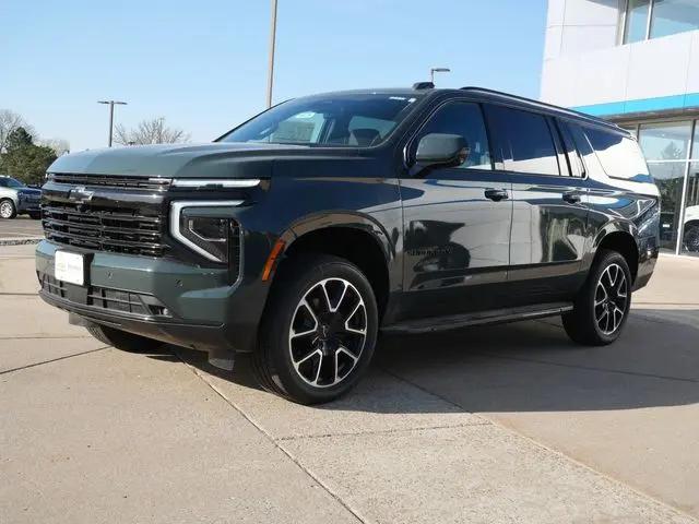 2026 Chevrolet Suburban RST, 4WD
