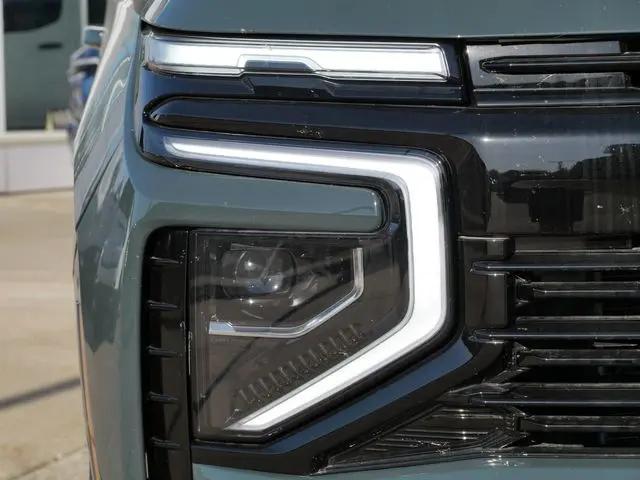 2026 Chevrolet Suburban RST, 4WD
