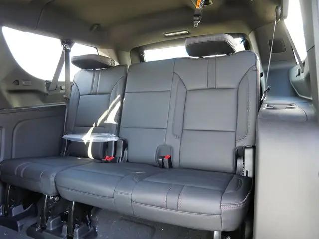2026 Chevrolet Suburban RST, 4WD