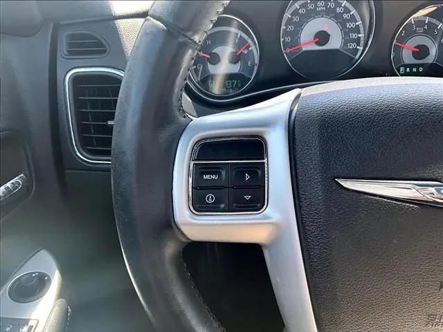 2011 Chrysler 200 Touring