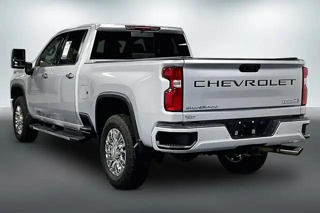 2021 Chevrolet Silverado 2500HD 4WD Crew Cab Standard Bed High Country