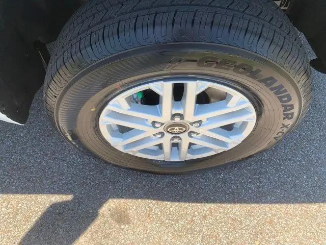 2026 Toyota Tundra SR5 CrewMax 5.5' Bed