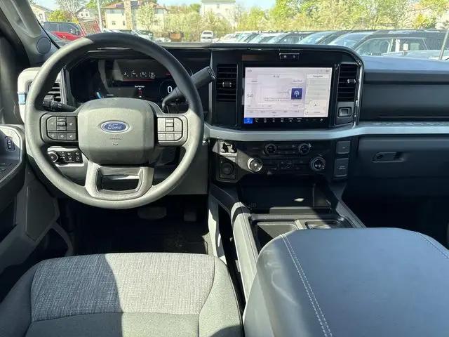 2026 Ford F-350 XLT